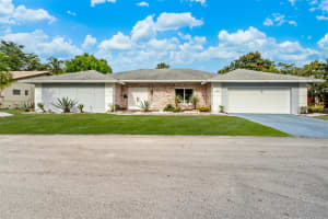 4402 Queen Palm Ln, Tamarac, FL 33319 Sold 05/01/24