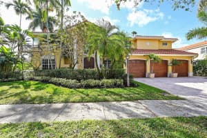 10840 Santa Fe Dr, Hollywood, FL 33026 Sold 08/14/24