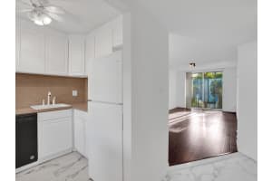 5300 NE 24 terr 326C, Fort Lauderdale, FL 33308 Sold 04/29/24