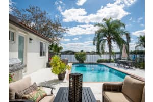 1460 Lantana Dr, Weston, FL 33326 Sold 04/22/24