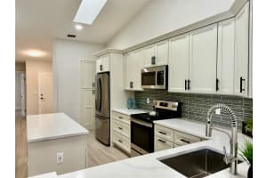 23032 Island Vw F, Boca Raton, FL 33433 Sold 11/07/24