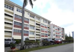 215 SE 3rd Ave 206A, Hallandale Beach, FL 33009 Sold 05/28/24