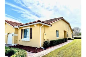 6305 Oxford Cir 104, Vero Beach, FL 32966 Sold 05/08/24