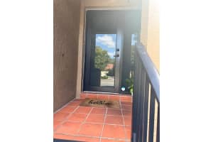 9151 W Sunrise Blvd 9151, Plantation, FL 33322 Sold 04/19/24