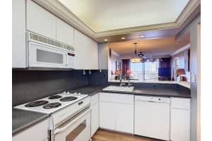 1391 S Ocean Blvd 602, Pompano Beach, FL 33062 Sold 04/05/24