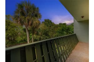 8909 NW 28th Dr 27-C, Coral Springs, FL 33065 Sold 05/29/24