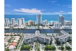 1000 Parkview Dr 125, Hallandale Beach, FL 33009 Sold 06/03/24