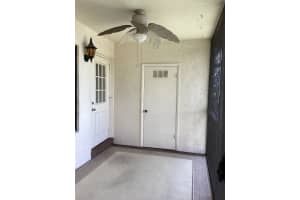 427 Pine Glen Ln D-2, Greenacres, FL 33463 Sold 04/29/24