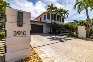 3910 NE 23rd Terrace, Lighthouse Point, FL 33064, Sold 05/29/24