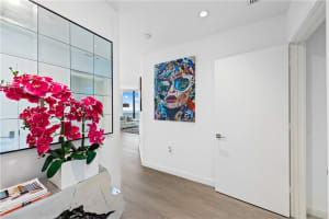 45 SW 9th St Apt 4406, Miami, FL 33130, Sold 05/01/24