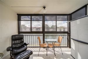 361 S Hollybrook Dr 203, Pembroke Pines, FL 33025 Sold 05/20/25