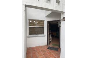4857 NW 97th Ct 382, Doral, FL 33178 Sold 05/20/24