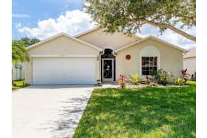 989 E 13th square, Vero Beach, FL 32960 Sold 05/17/24