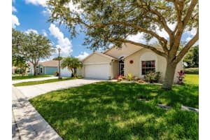 989 E 13th square, Vero Beach, FL 32960 Sold 05/17/24