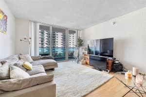 4001 S Ocean Dr 6P, Hollywood, FL 33019 Sold 01/10/25