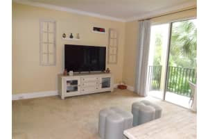 1640 42nd SQ 104, Vero Beach, FL 32960 Sold 04/22/24