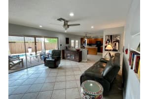 7650 Plantation Rd, Plantation, FL 33324 Sold 07/11/24