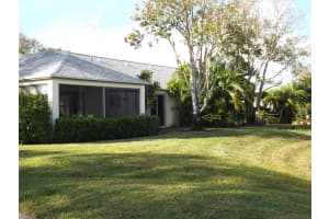 1960 Westhampton Ct, Vero Beach, FL 32966 Sold 04/10/24