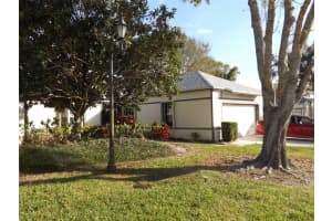 1960 Westhampton Ct, Vero Beach, FL 32966 Sold 04/10/24
