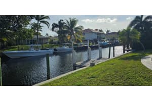 2330 NE 49th St, Lighthouse Point, FL 33064 Sold 04/09/24