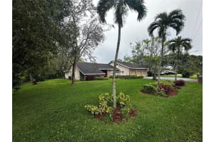 12001 Tara Dr, Plantation, FL 33325 Sold 10/31/24