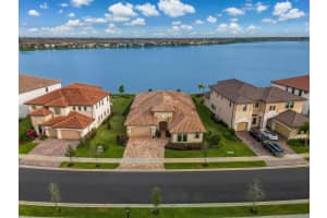 9270 W Parkland Bay Trl, Parkland, FL 33076 Sold 04/26/24