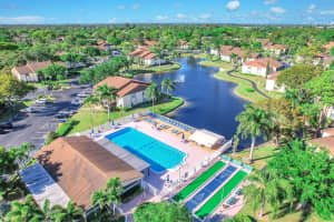 126 Lake Pine Cir D1, Greenacres, FL 33463 Sold 05/28/24