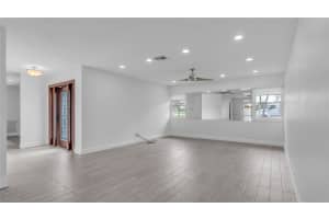 8011 SW 30th St, Davie, FL 33328 Sold 04/26/24