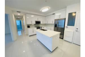 2651 NE 212th Ter 306, Aventura, FL 33180 Sold 04/02/24