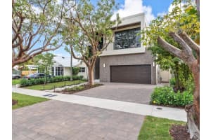 704 SE 7th St, Fort Lauderdale, FL 33301 Sold 06/07/24