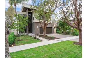 704 SE 7th St, Fort Lauderdale, FL 33301 Sold 06/07/24