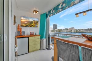 410 Golden Isles Dr APT 504, Hallandale Beach, FL 33009, Sold 07/05/24