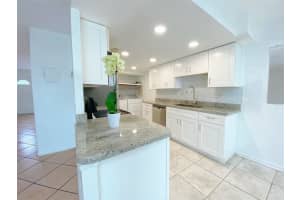 6753 SW 41st Drive, Davie, FL 33314 Sold 04/30/24