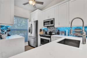 3054 S Oakland Forest Dr 2203, Oakland Park, FL 33309 Sold 09/26/24