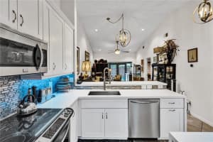 3054 S Oakland Forest Dr 2203, Oakland Park, FL 33309 Sold 09/26/24