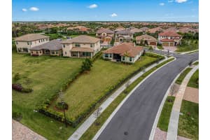 9335 Bayside Cir, Parkland, FL 33076 Sold 04/24/24