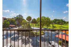 3900 N Hills Dr 302, Hollywood, FL 33021 Sold 01/22/25