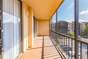3900 N Hills Dr 302, Hollywood, FL 33021 Sold 01/22/25