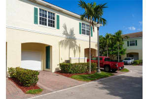 726 SW 1 way 0, Pompano Beach, FL 33060 Sold 08/01/24