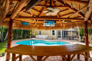 584 NW 87th Ter, Coral Springs, FL 33071 Sold 04/25/24