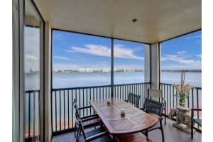 117 Lake Emerald Dr 210, Oakland Park, FL 33309 Sold 05/16/24