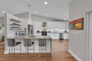 8784 NW 54th St, Coral Springs, FL 33067 Sold 04/19/24