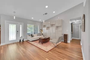 8784 NW 54th St, Coral Springs, FL 33067 Sold 04/19/24