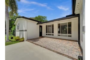 8851 SW 49th Pl, Cooper City, FL 33328 Sold 06/03/24