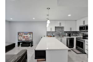 1703 Congressional 1703, Deerfield Beach, FL 33442 Sold 05/13/24