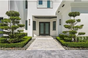 141 Peregrine Ave, Plantation, FL 33324 Sold 04/12/24