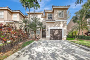 780 NW 132nd Ave 1, Plantation, FL 33325 Sold 09/26/24
