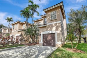 780 NW 132nd Ave 1, Plantation, FL 33325 Sold 09/26/24