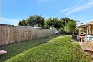 7702 NW 74th Ave, Tamarac, FL 33321 Sold 05/20/24