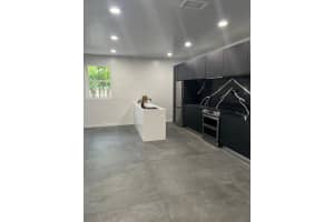 231 NW 75th Ter, Plantation, FL 33317 Sold 05/15/24